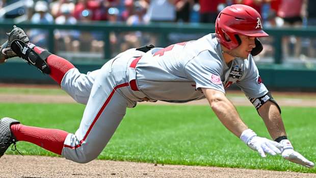 Braydon Webb-CWS Stanford 01